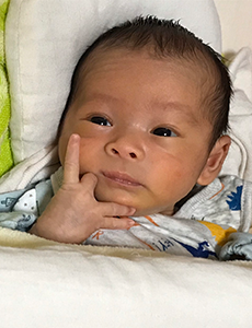 R2年2月13日生まれの隆惺（りゅうせい）クン